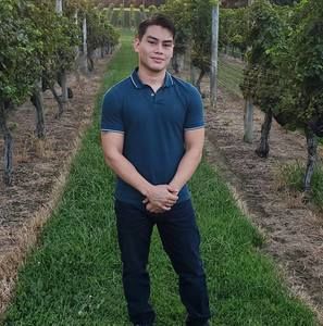 Meet your Posher, Eric